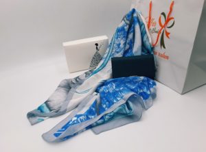 Nanabox Nuances de bleu ( foulard et porte monnaie)