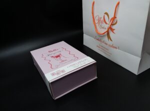 Bougie parfumée forme livre